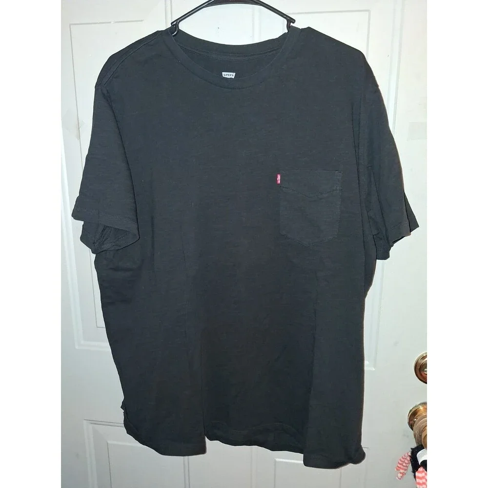 Levi's Men's XL Black Pocket T-Shirt Short Sleeve Crew Neck Cotton Casual Tee